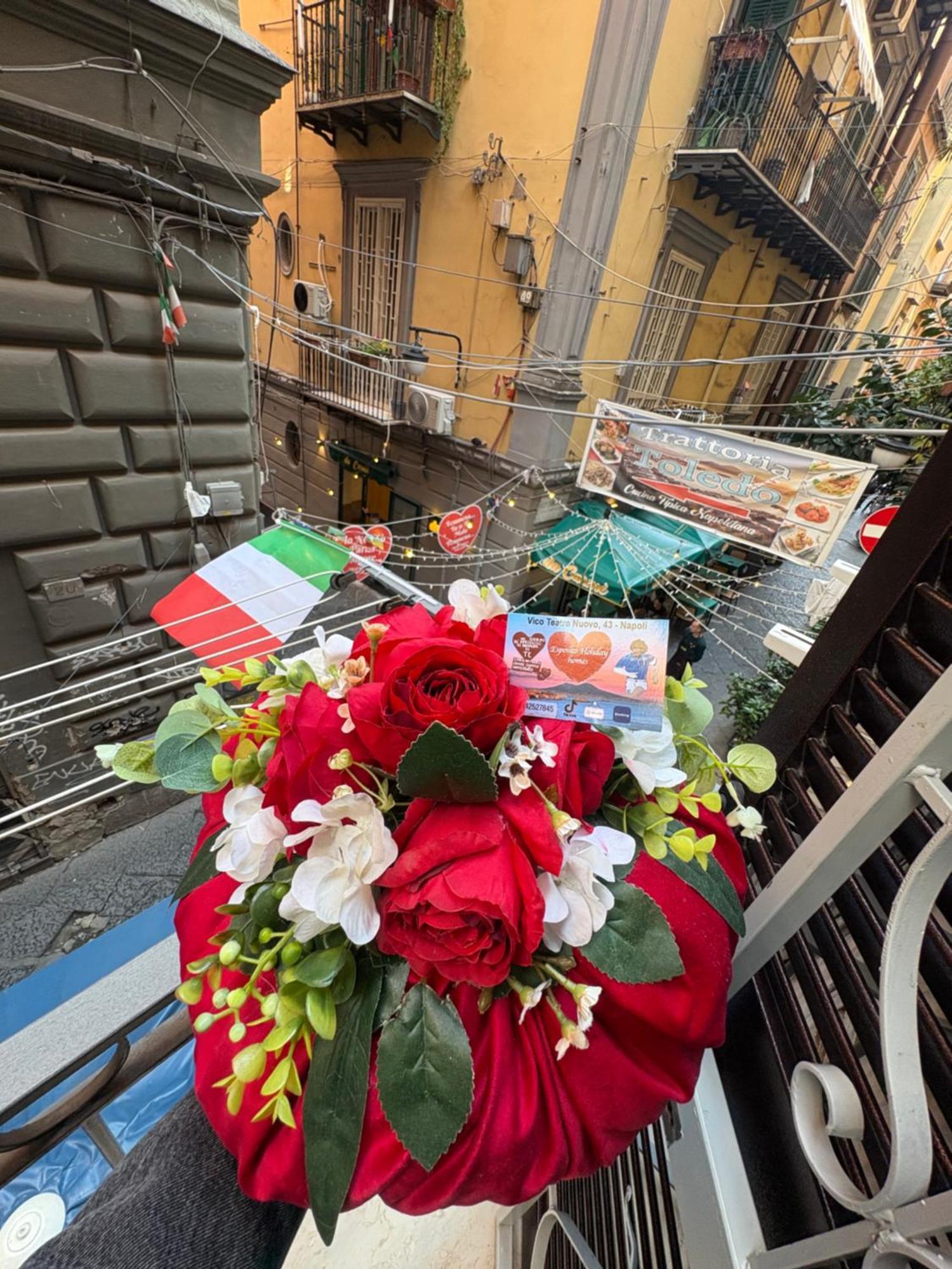 Esposito Holiday Homes Napoli Eksteriør billede